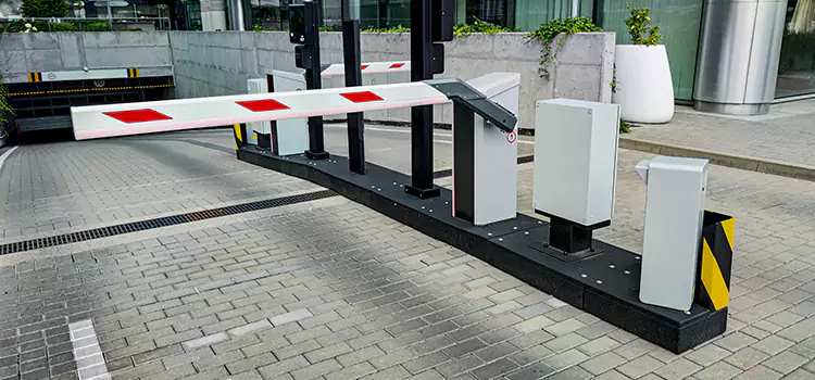 Custom Gate Design & Integration Burke